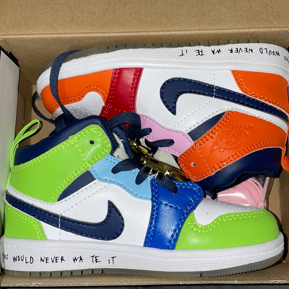 Brand new kid sneakers
